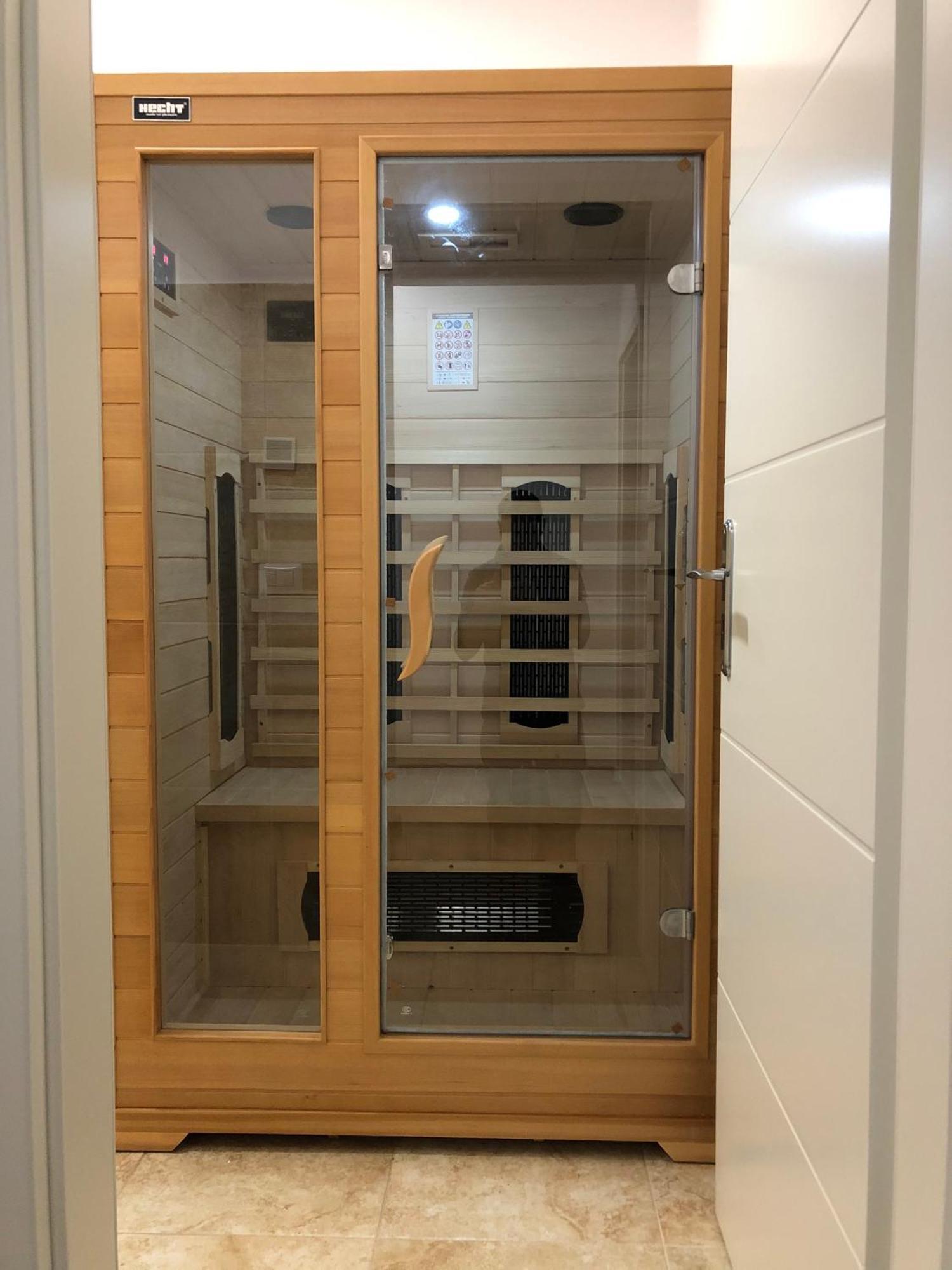Lotus Apartment *